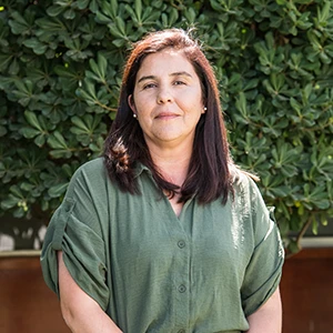 Katherina Veliz directora Santo Tomas